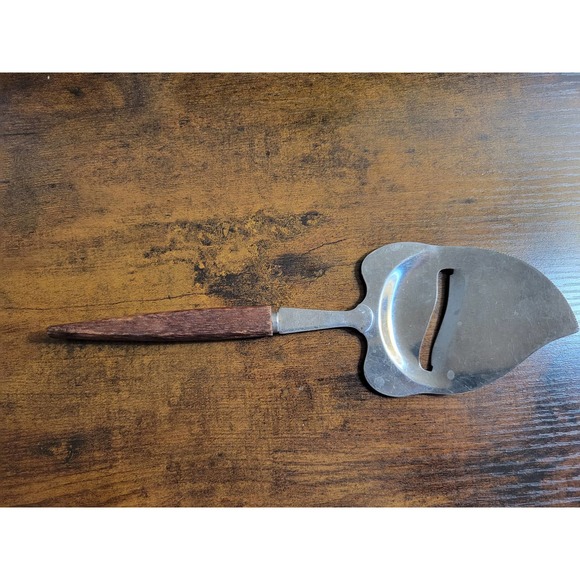 Vintage Stainless Steel Cheese Slicer/Server - Wood Handle -Made in Japan - Picture 1 of 7